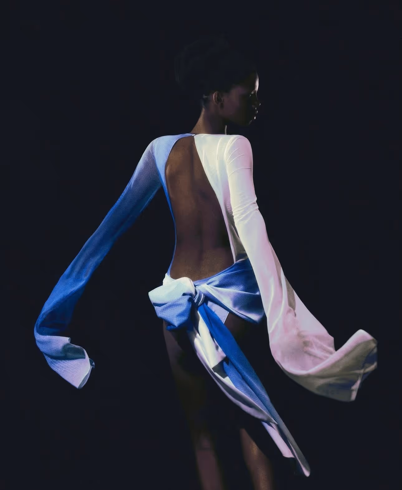 Vista de instalación de Cuerpos Celestes de Arturo Fermandois, Epson Fashion Meet, Santiago, 2024