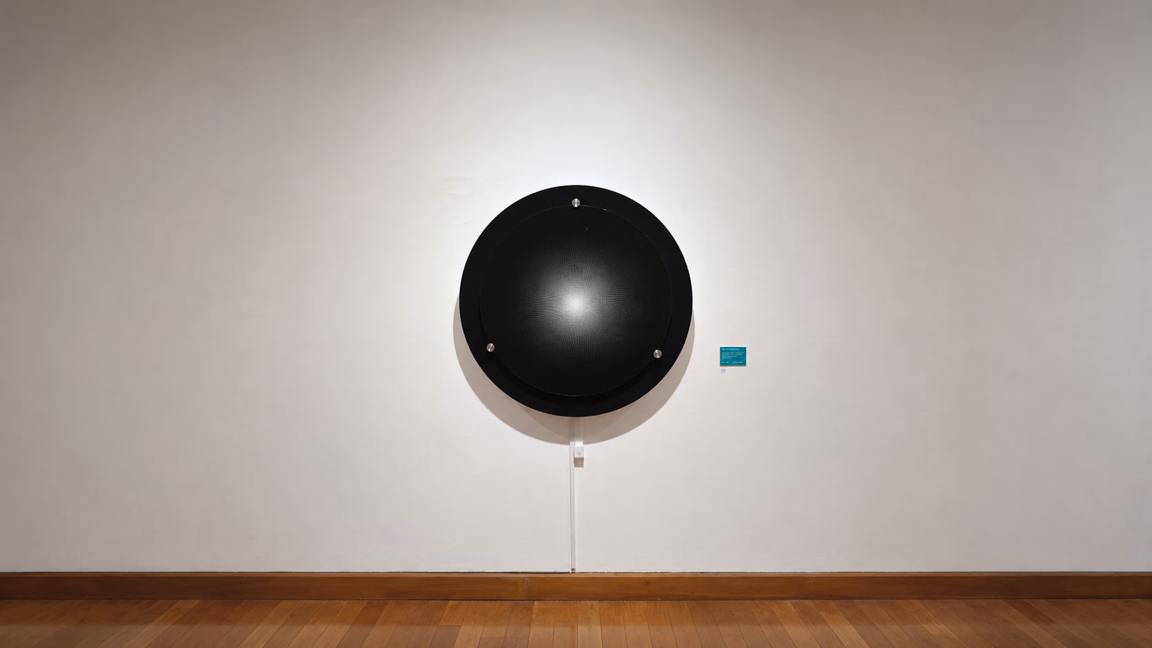 Vista de instalación de Dispositivo Dinámico I de Arturo Fermandois, XVII Premio Arte Joven MAVI UC, Museo de Artes Visuales, Santiago, 2024 (5)